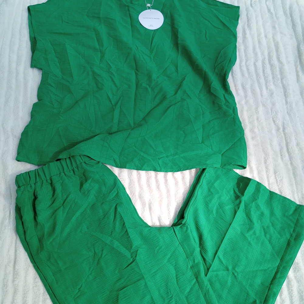 Green Women's Shein Curve Set